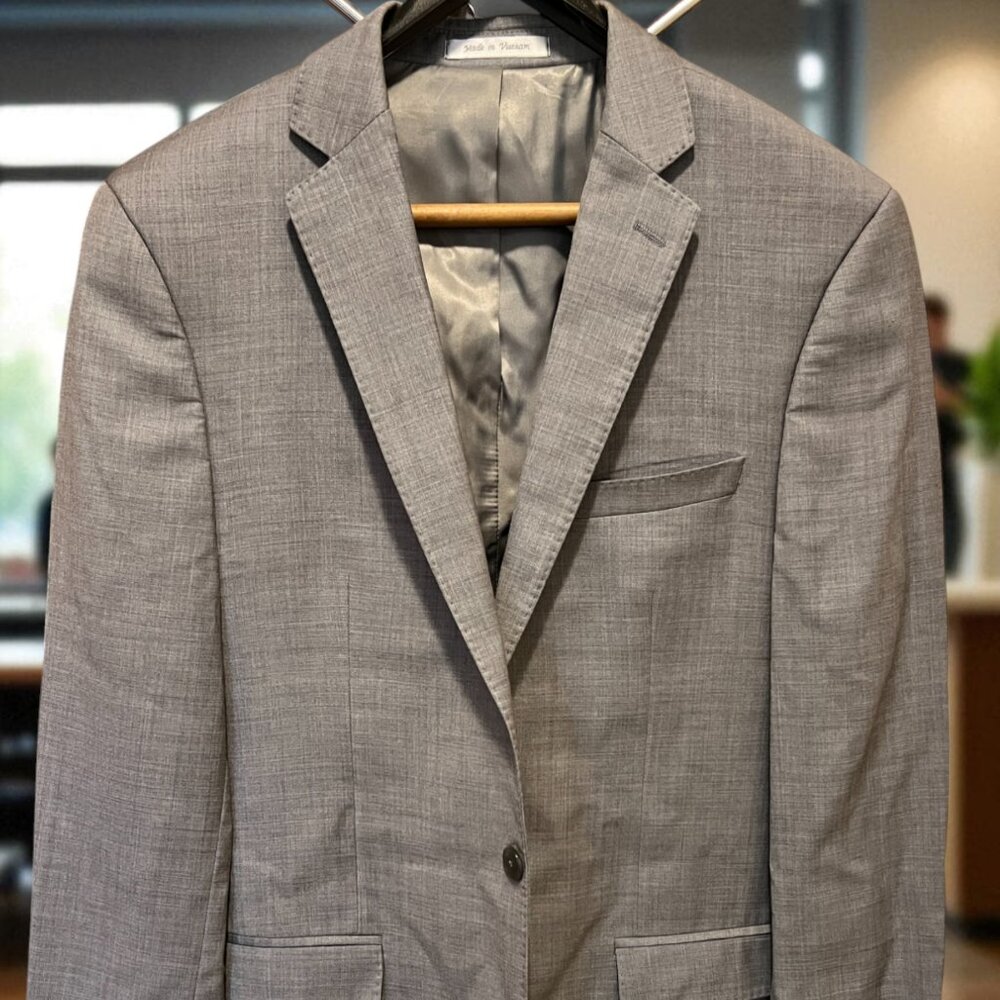 Light Grey Calvin Klein Suit Jacket - 42L